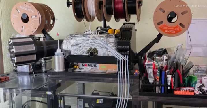 Man arrested for making illegal 3D-printed guns, threatening police in Lacey