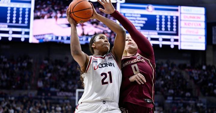 No. 1 UConn's Sarah Strong begins season as AP national player of the week