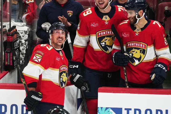 Panthers beat Capitals 6-3, Marchand reaches 1,000 points
