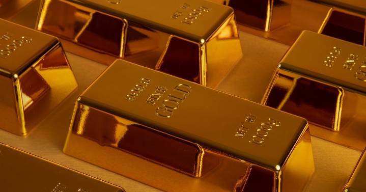 Gold May Stay Choppy Ahead Of US Jobs Data, Fed Meeting Minutes: Analysts