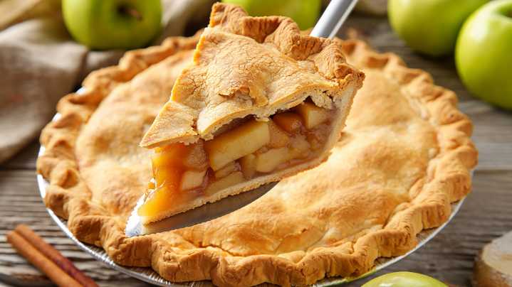 Why Apple Pie Tastes Better From A Bakery