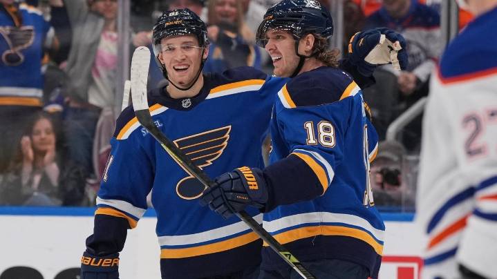 Dvorsky scores his 1st NHL goal as the Blues stop a 7-game slide by edging the Oilers 3