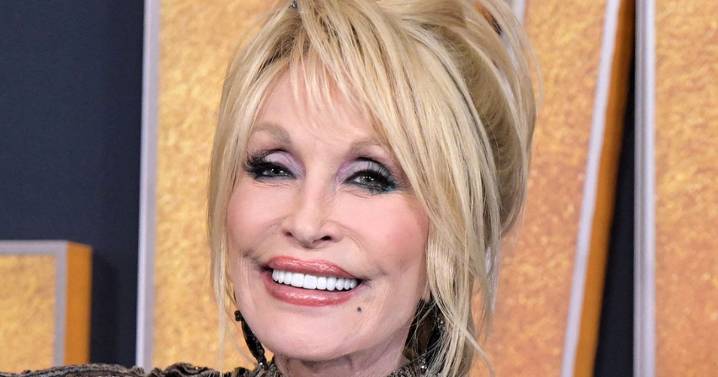 Dolly Parton shares emotional Thanksgiving message amid health concerns