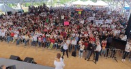 Sheinbaum entrega, en Quintana Roo, 225 viviendas nuevas, 497 liberaciones de hipoteca y 193 escrituras