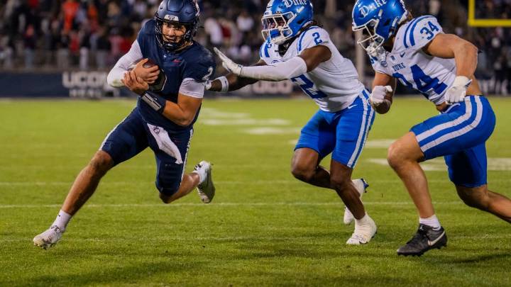 Late fumble recovery clinches UConn’s 37-34 come-from-behind win over the visiting Duke – NBC Connecticut