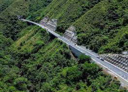 Advierten Retrasos y Sobrecostos en Obras de Infraestructura Vial Clave