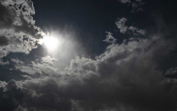 Espera Juárez cielos mayormente nublados esta noche