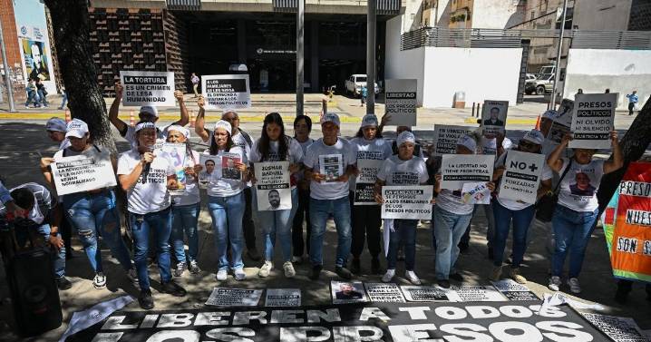 Familiares de presos políticos en Venezuela piden investigar torturas y desapariciones