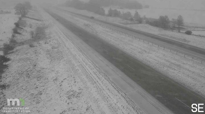 Blizzard warnings, 'no travel' advisories as heavy snow slams Minnesota