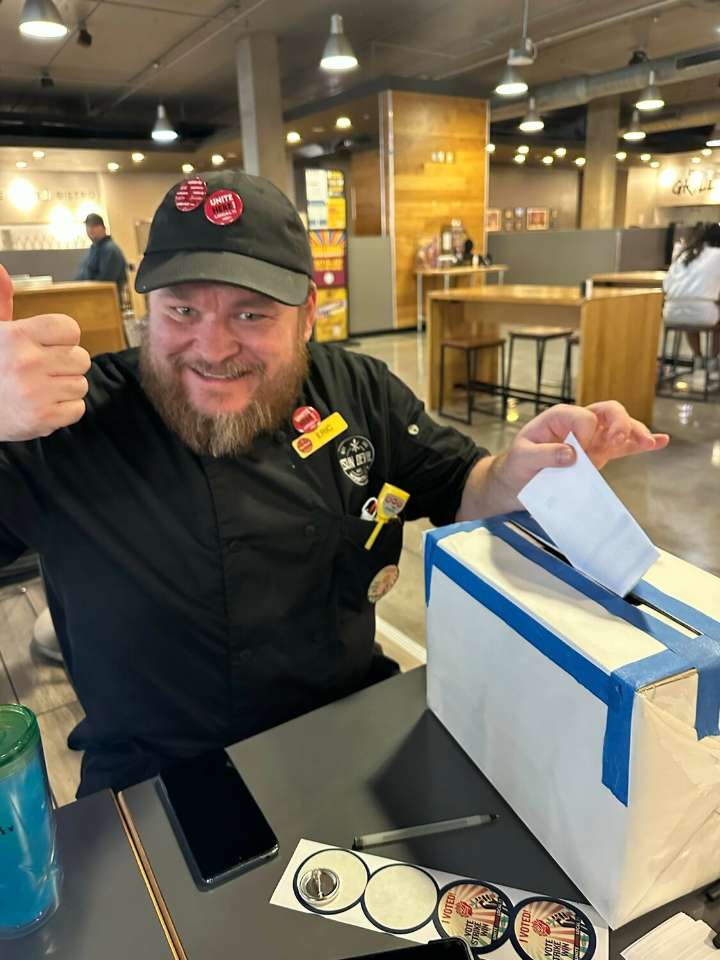 ASU dining hall workers vote to go on strike