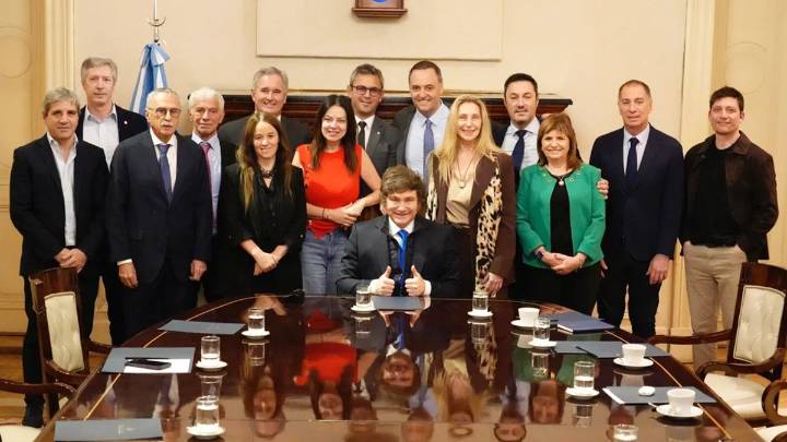 Javier Milei reúne a su nuevo Gabinete en Casa Rosada