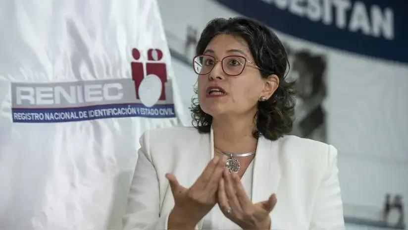 Edwin Martinez presentó denuncia contra jefa del Reniec por presunta exposición de datos personales de peruanos