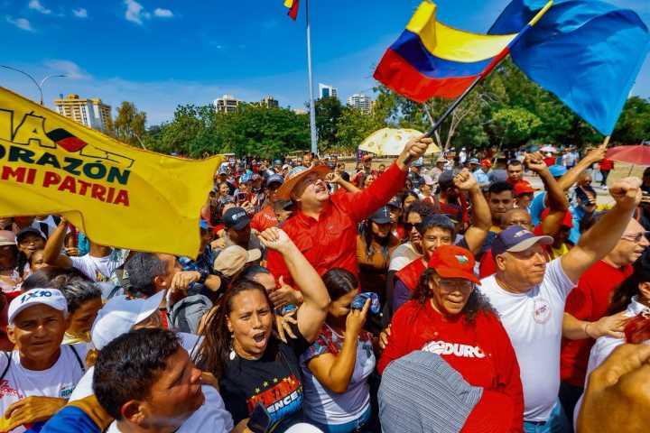 Comandos Bolivarianos de Base Integral del Zulia reafirman su compromiso con la defensa de la paz