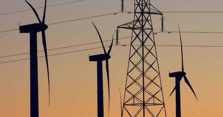 Council brands Kintore-Tealing pylon plans 'colossal' act of vandalism