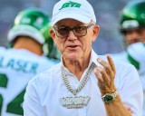 Former Jets star takes shot at Woody Johnson after fast start with new team