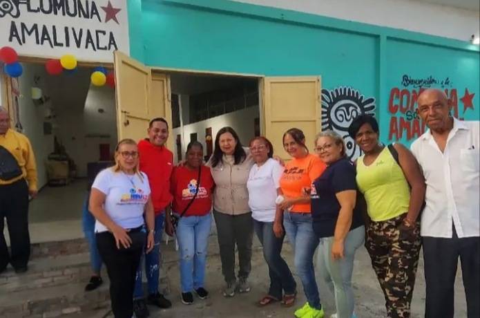 Alcaldesa calificó la jornada de "fiesta comunal y electoral"