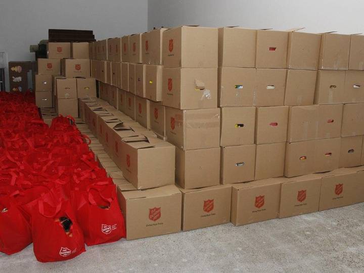 Christmas hampers campaign sets goal of $230,000
