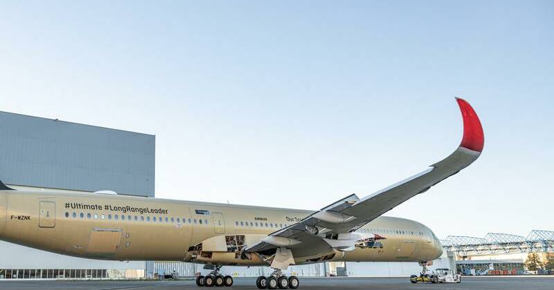 Glimpse of Qantas long-haul jet to New York and London