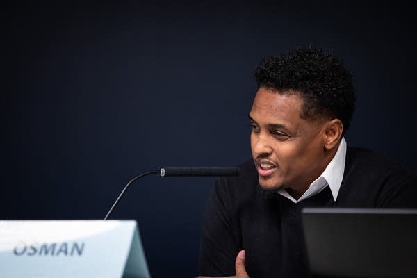 Minneapolis police probe council member carjacking