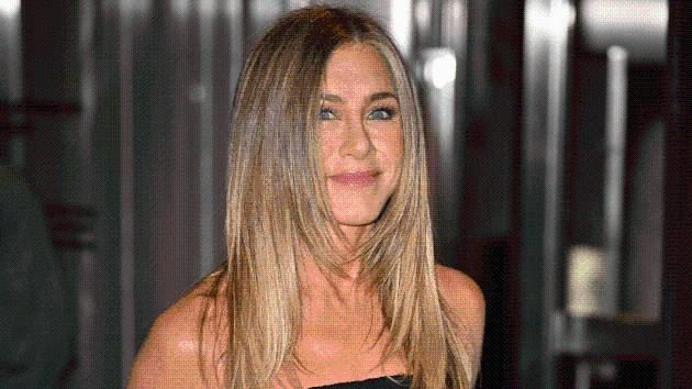 Jennifer Aniston goes Instagram official with boyfriend Jim Curtis