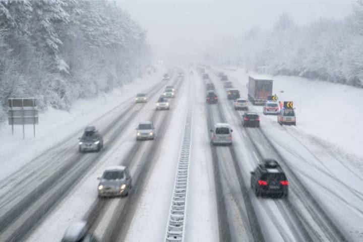 Snow and Slowdowns Forecast for Thanksgiving Travelers