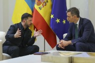 España dará 615 millones de euros para armar a Ucrania en su guerra con...