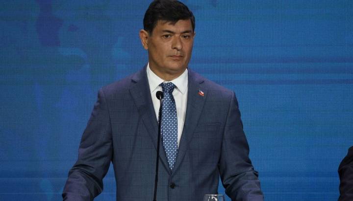 "Hay que evolucionar": Parisi propone que parejas tengan una única cuenta corriente