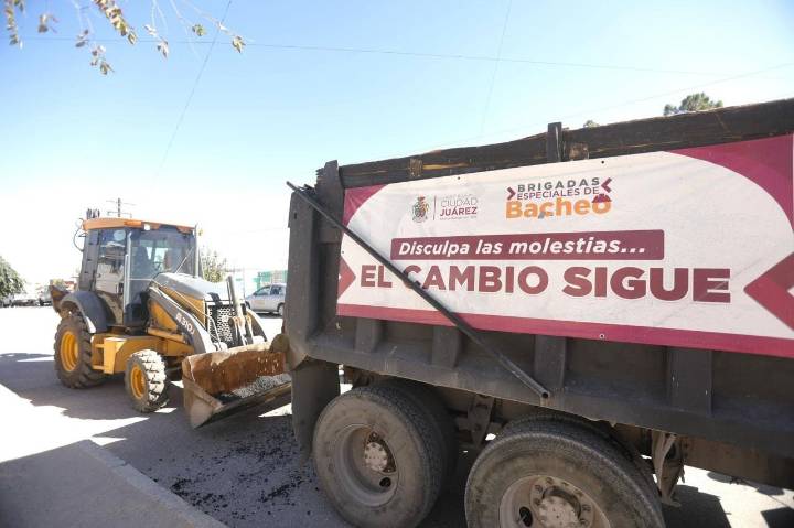 Ha tapado Obras Públicas 8,569 baches con brigadas especiales de bacheo
