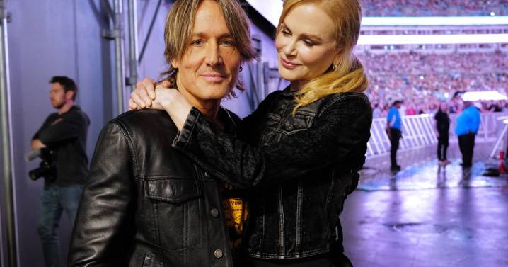 Nicole Kidman 'willing to reunite with Keith Urban at Christmas for sake of their children'