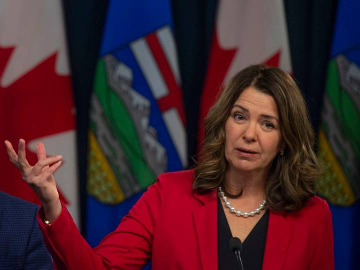 Danielle Smith doesn't hate trans children, she wants to protect them