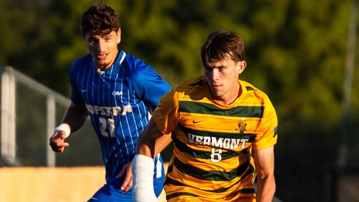Live score updates of Vermont soccer vs Hofstra in NCAA Tournament