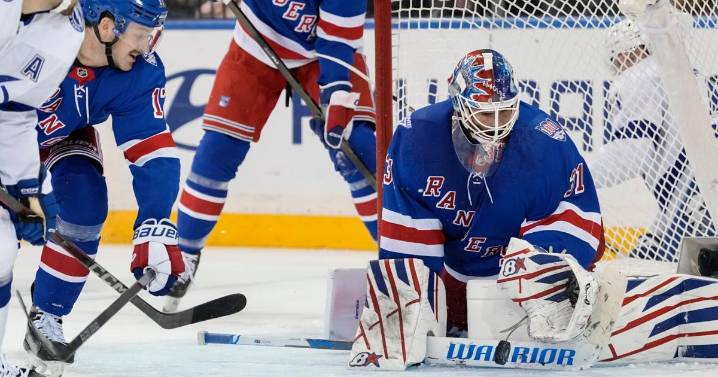Rangers fail to duplicate road success at MSG, fall to 2-8-1 at home after loss to Lightning