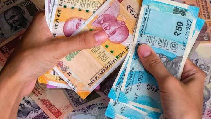 Rupee falls 4 paise to 88.69 against US dollar in early trade
