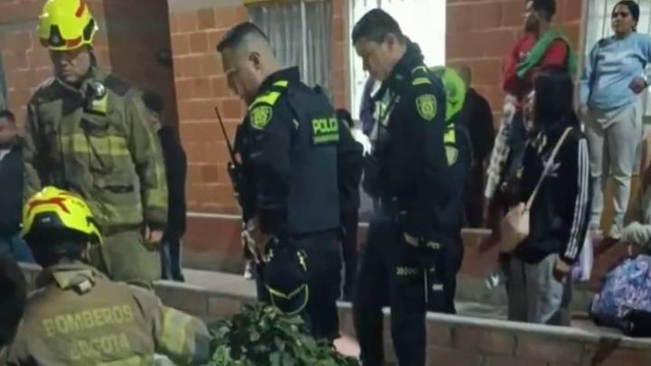 Niño de 6 años cayó desde un tercer piso mientras su padre salió a comprar comida en Bogotá