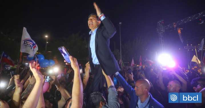 Parisi se proyecta al balotaje en cierre de campaña en La Pintana y promete un "retiro responsable"