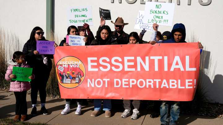 Iowa family calls to halt man's deportation at Miller