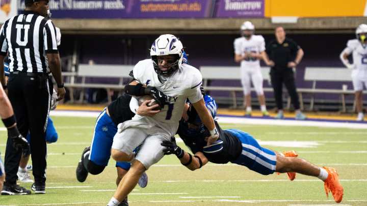 See the best Iowa high school football playoff semifinal moments