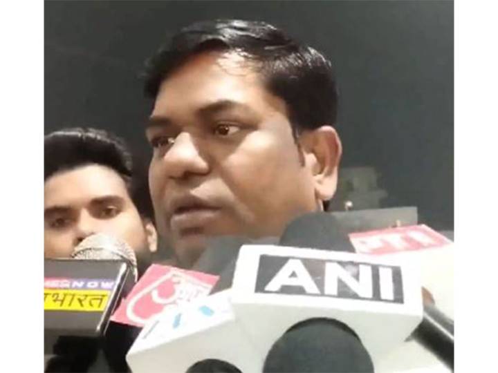 "10,000 mein Bihar sarkaar milta hai": Mukesh Sahani