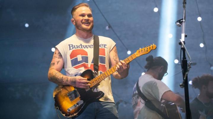 Zach Bryan announces 2026 tour stop in Cleveland with openers Dijon and J.R. Carroll