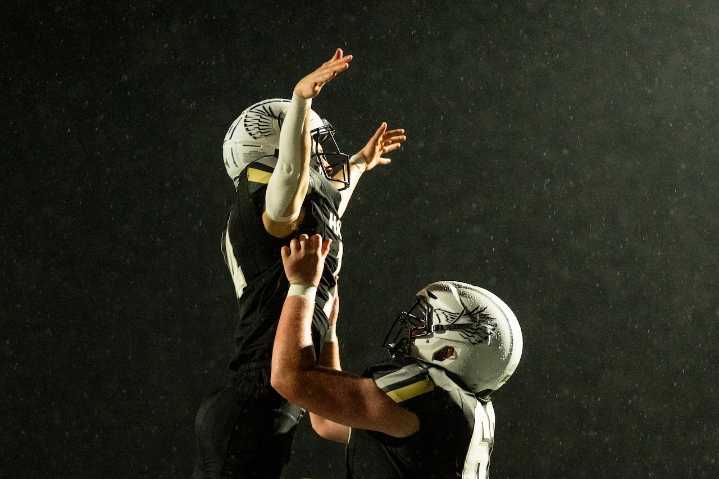 Watch live: Lakeridge vs. Nelson in Oregon high school football 6A playoffs Round 2/state quarterfinals (11/14/2025)