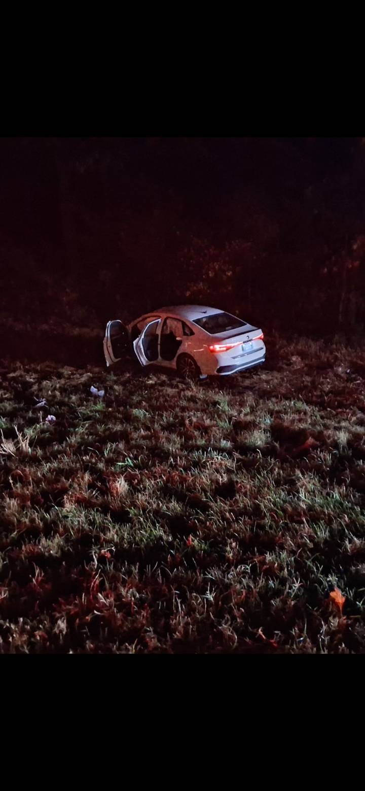 Three vehicle crash on Interstate 30