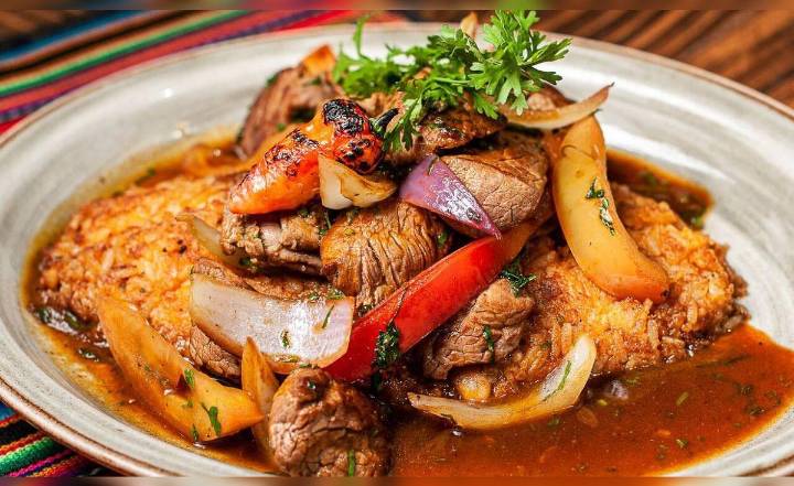 Menú del día: aprende a preparar tacu tacu con lomo saltado de la forma más fácil y en casa