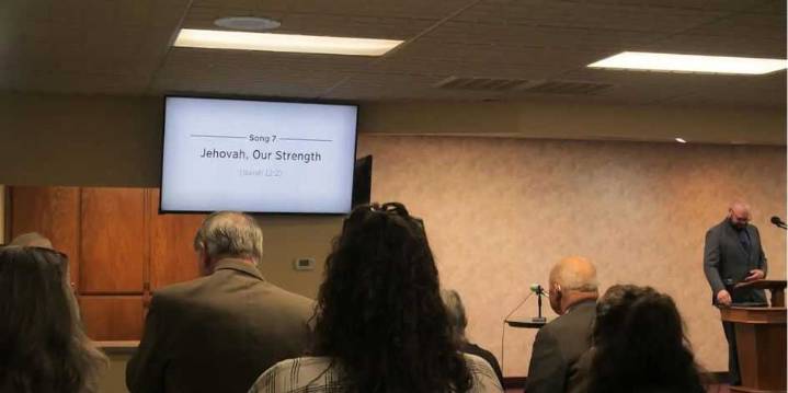 Jehovah's Witnesses: Worshipping with the most hated denomination