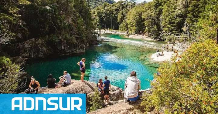 15:26 Apertura de los refugios en El Bolsón: cerca de 300 personas ingresaron en el primer día