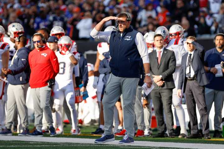 Mark Daniels: Mike Vrabel faces new challenges with Patriots vs. costly win against Bengals