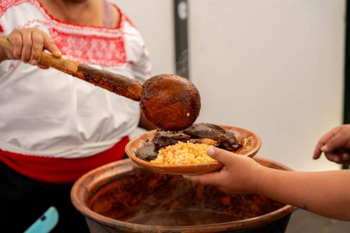 Tlaxcala enloquece con su Festival del Mole: tradición que sí se saborea
