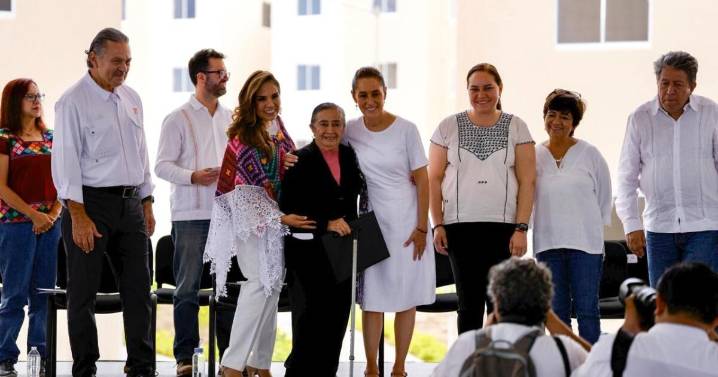 Claudia Sheinbaum entrega 225 viviendas en Playa del Carmen y anuncia avances en reestructuración de créditos Infonavit y Fovissste