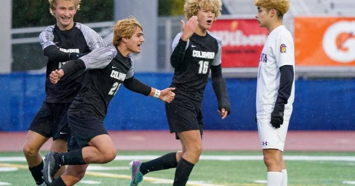Columbia captures first boys soccer state championship since 2014