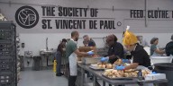 Phoenix organization prepares thousands of meals for Thanksgiving