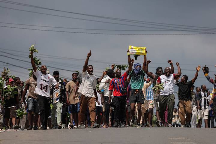 Los jóvenes de África se hartan de sus líderes